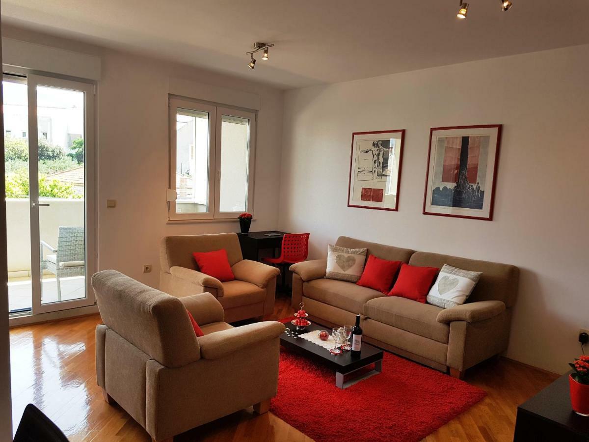 Ban Apartment Ragusa Esterno foto