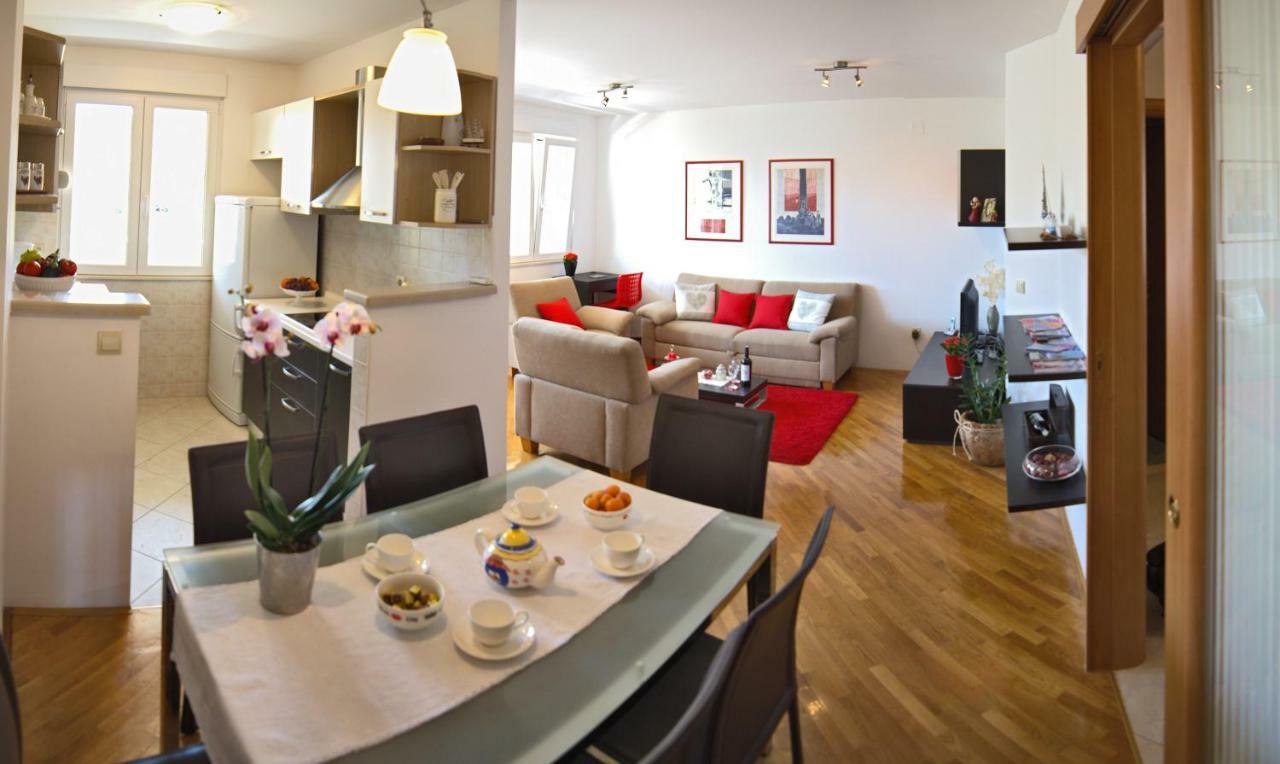 Ban Apartment Ragusa Esterno foto